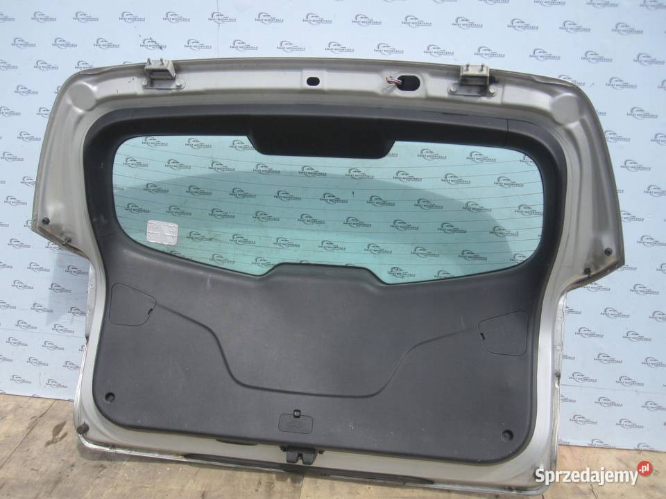 KIA SPORTAGE III 12r klapa tył