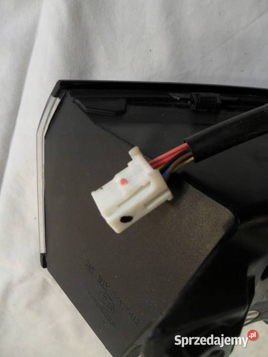 LAMPA TYLNA TYŁ STRONA LEWA BYD SEAL osobowe Nowy Tomyśl