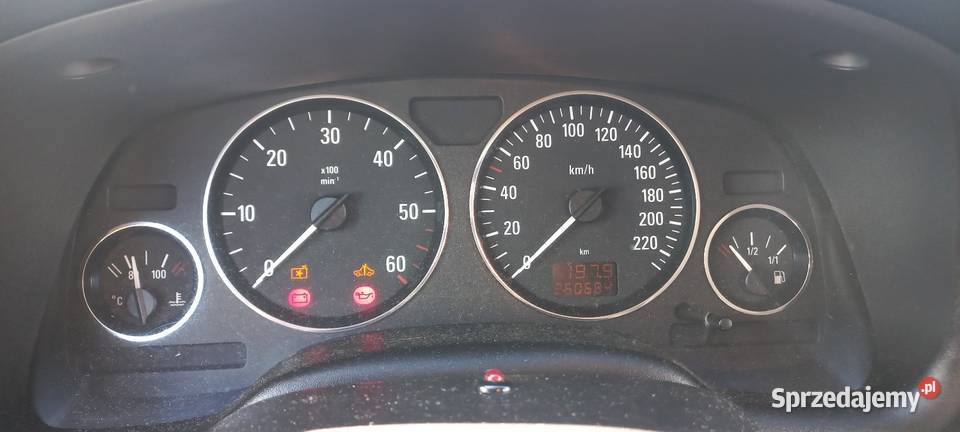 Opel Astra 17 ON klima sprawna opłaty na Ładny Rok produkcji 2003 Skaryszew