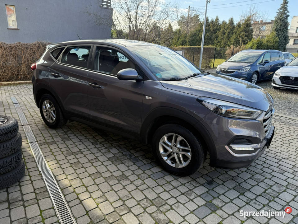 Hyundai Tucson 16 132 Klimatyzacja 1Właściciel 1591cm3 Orzech