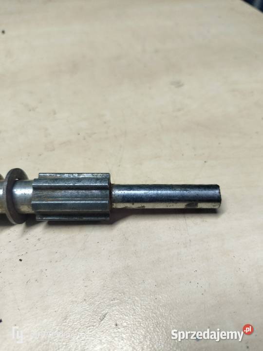 Wałek główny z tuleją Komar motorynka Łubno