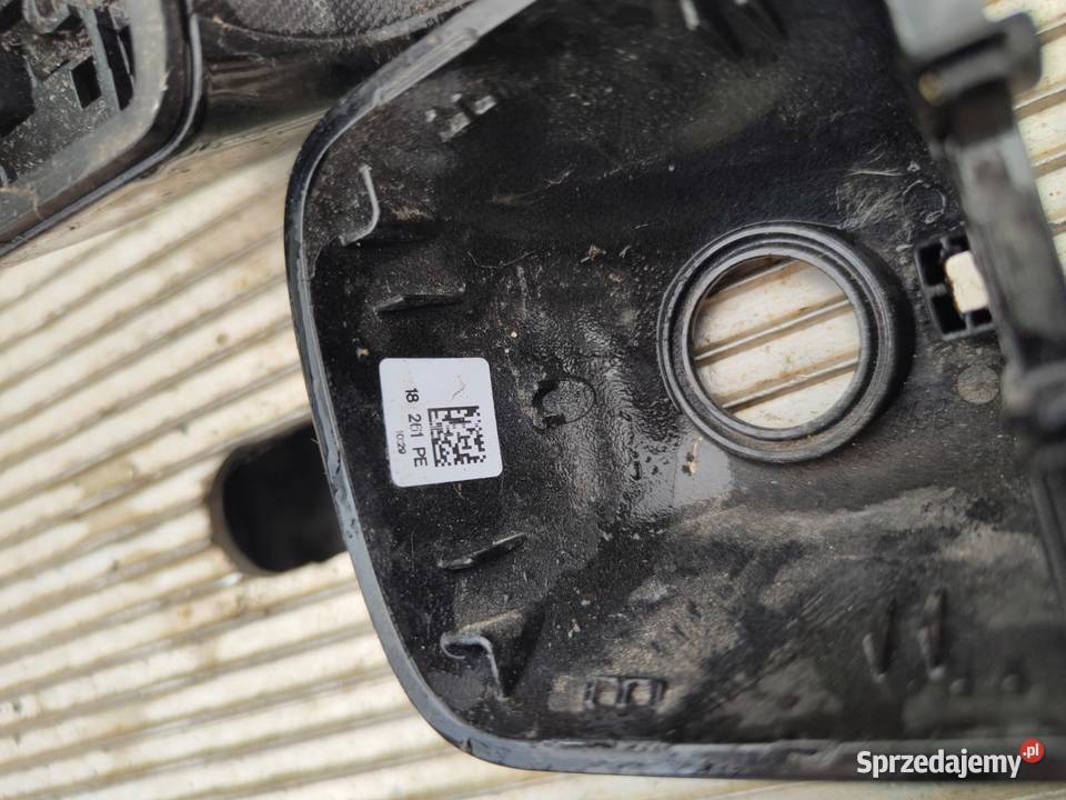Klamka zewnętrzna strona prawa RAM 1500 zamek Zielęcice