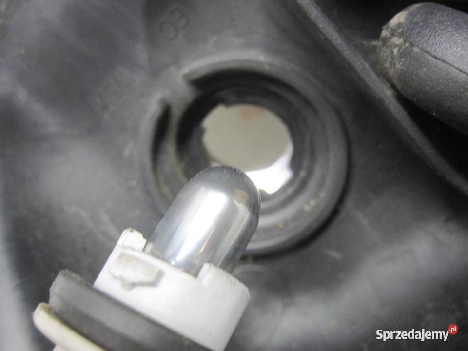 OPEL ANTARA 20 CDTI 07r lampa prawa przód Kielce