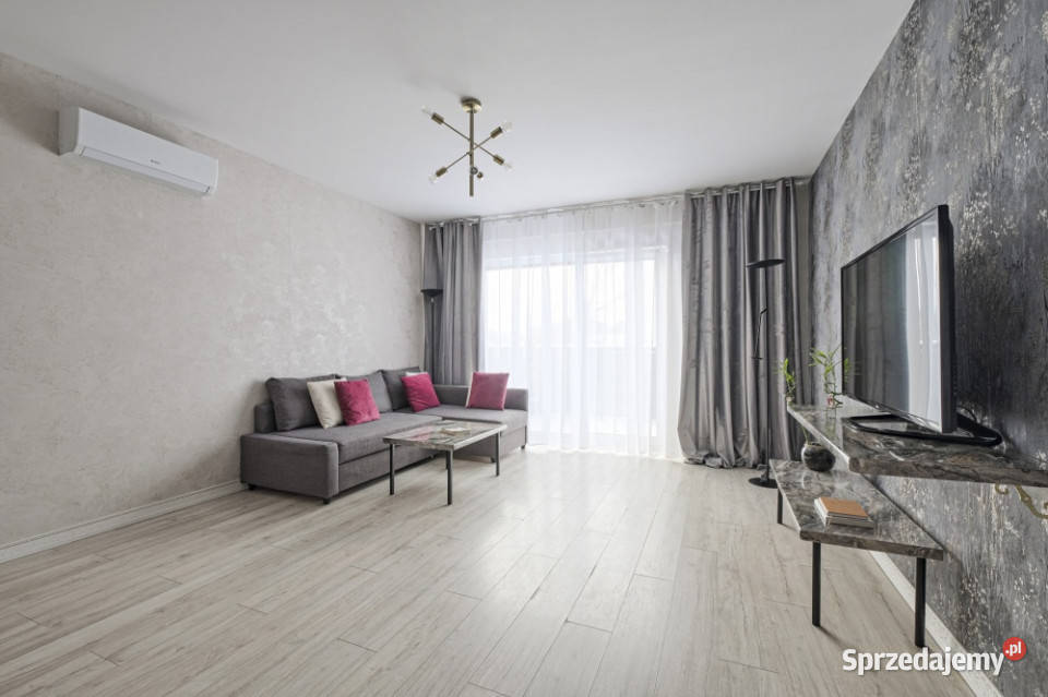 Jasne mieszkanie z dużym tarasem Nowe Warszawa sprzedam