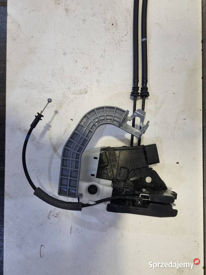 PRAWY ZAMEK TYŁ HYUNDAI TUCSON III 1520 osobowe