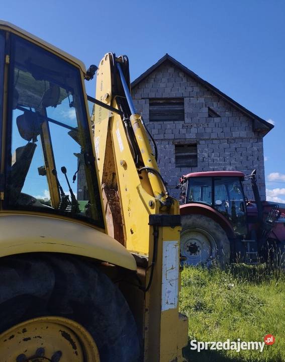 Sprzedam koparkoładowarkę Komatsu WB 93R Koparko ładowarki Chochołów