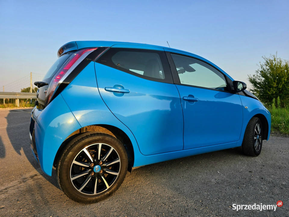 Toyota Aygo Toyota Aygo 10 Wave 2 fabryczny Więcławice Stare