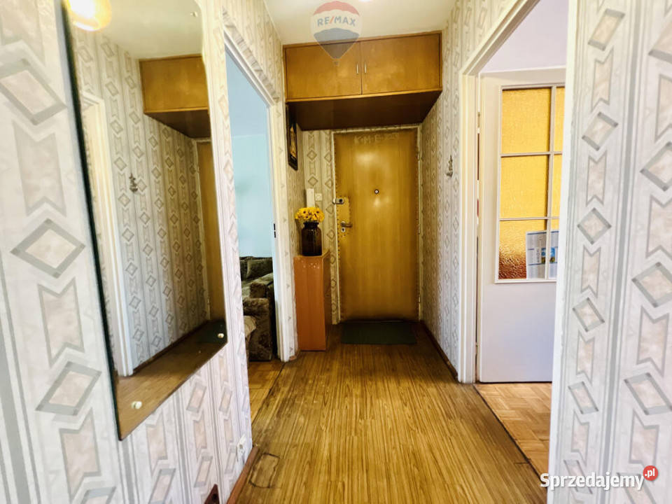 3 pokojowe z balkonem osLecha Poznań sprzedam