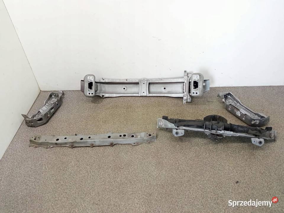WZMOCNIENIE ZDERZAKA BELKA PRZÓD KOMPLET Toyota Wzmocnienia, belki i wsporniki