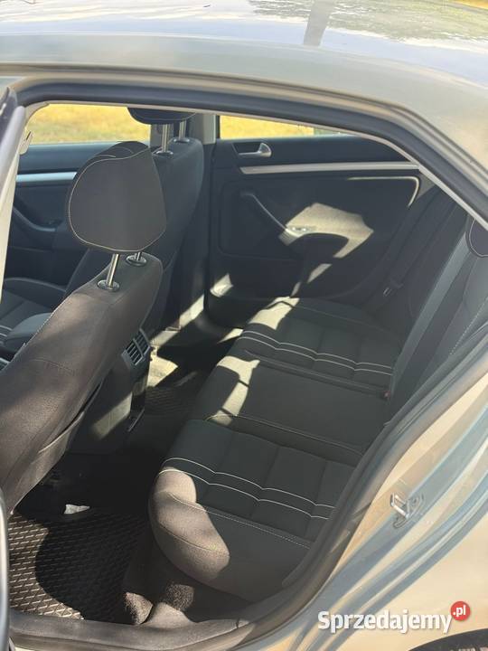 Volkswagen Jetta 14TSILIFTNiskiPrzebiegZadbany wspomaganie kierownicy Częstochowa