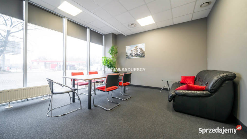 wynajmu lokalu 6551m2 Kraków parking