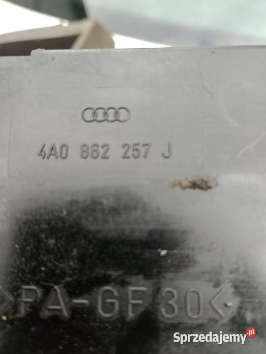 Pompka centralnego zamka Audi A6 C4