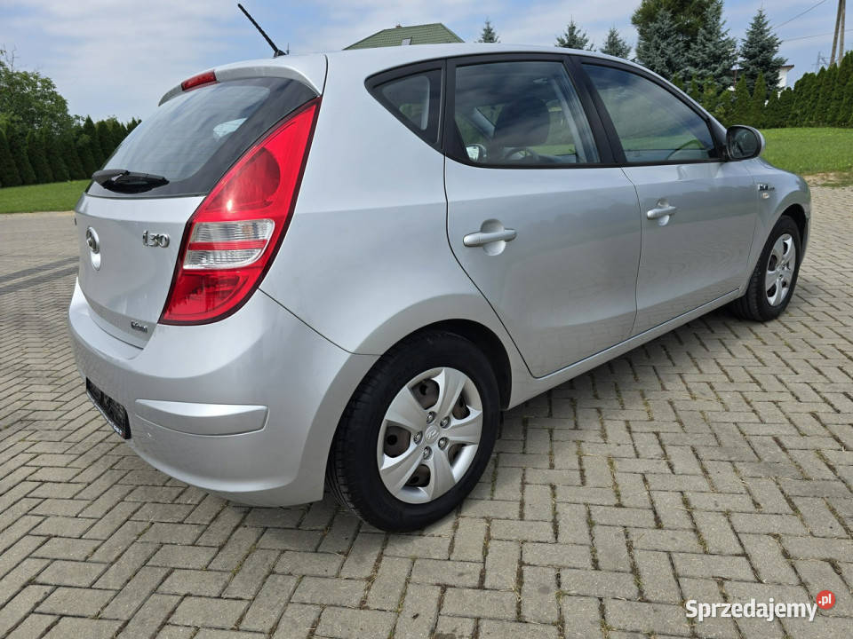 Hyundai i30 16benz SerwisKlimatronicCentralka4x bluetooth