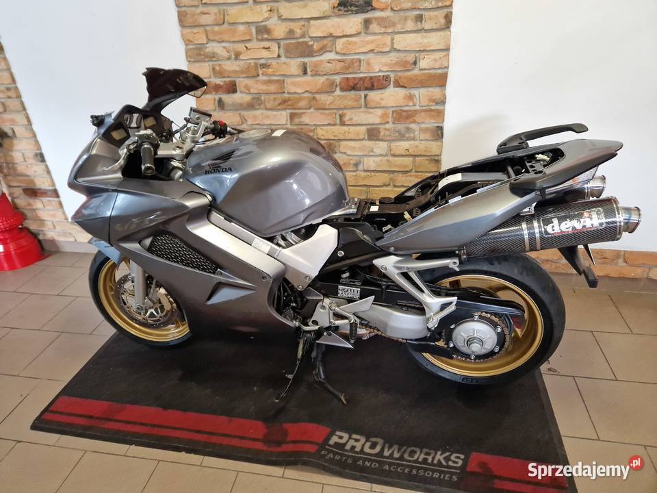 HONDA VFR 800 VFR800 VTEC ABS 2010R