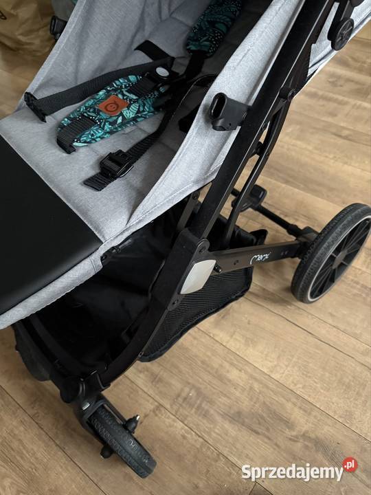 Wózek spacerowy Momi Estelle Dakar Osłona na nóżki  Łódź