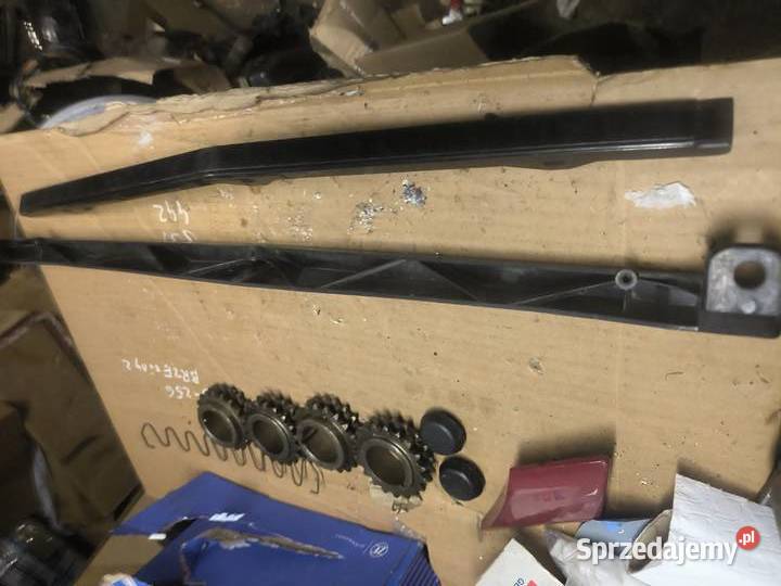Fiat 125p grill kratka listwa okulary listwy osobowe Stalowa Wola