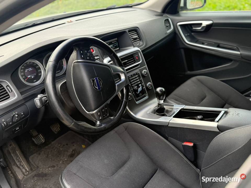 Volvo V60 D5 24d Starachowice