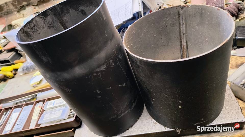 Dwa odcinki rury kominowej