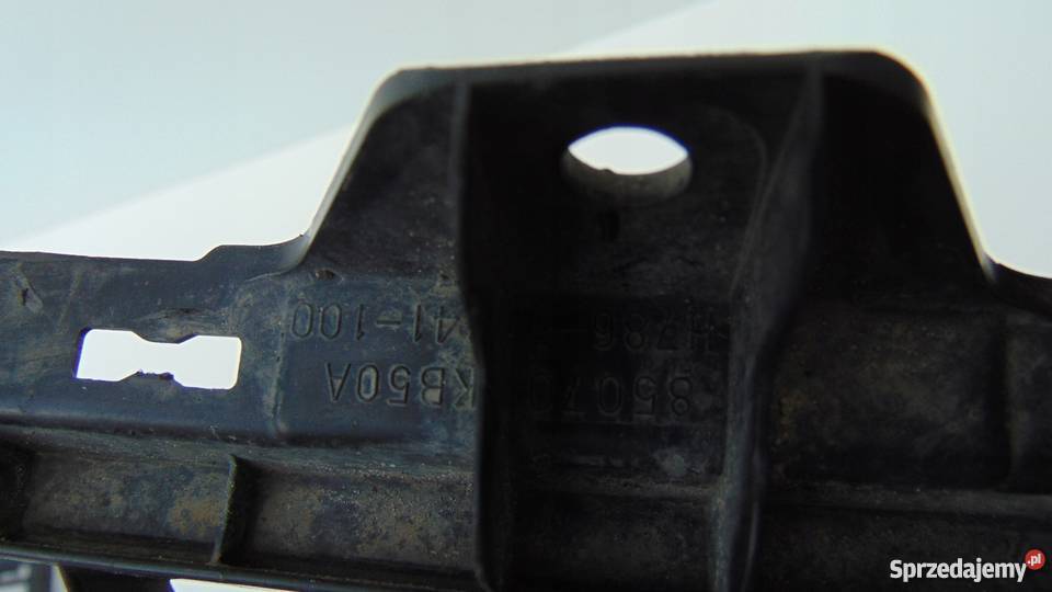 NISSAN GTR KRATKA ZDERZAKA osobowe