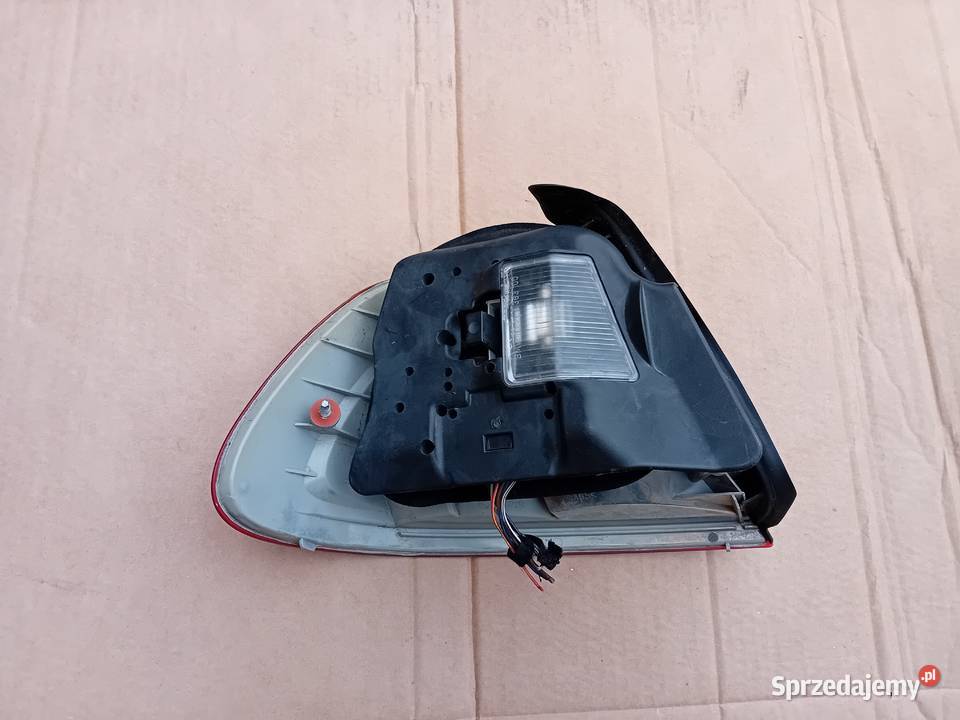 Bmw E46 Coupe lampa tylna prawa Przeźmierowo sprzedam