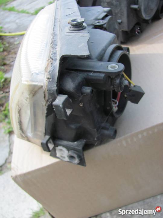Reflektor lampa VW Passat B5 lewa 9600 u Zamość