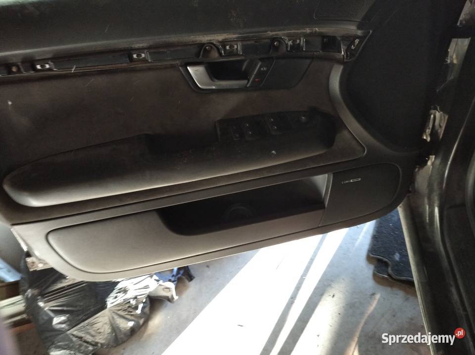 Sprzedam części Audi A 4 b6 Licznik i włączniki