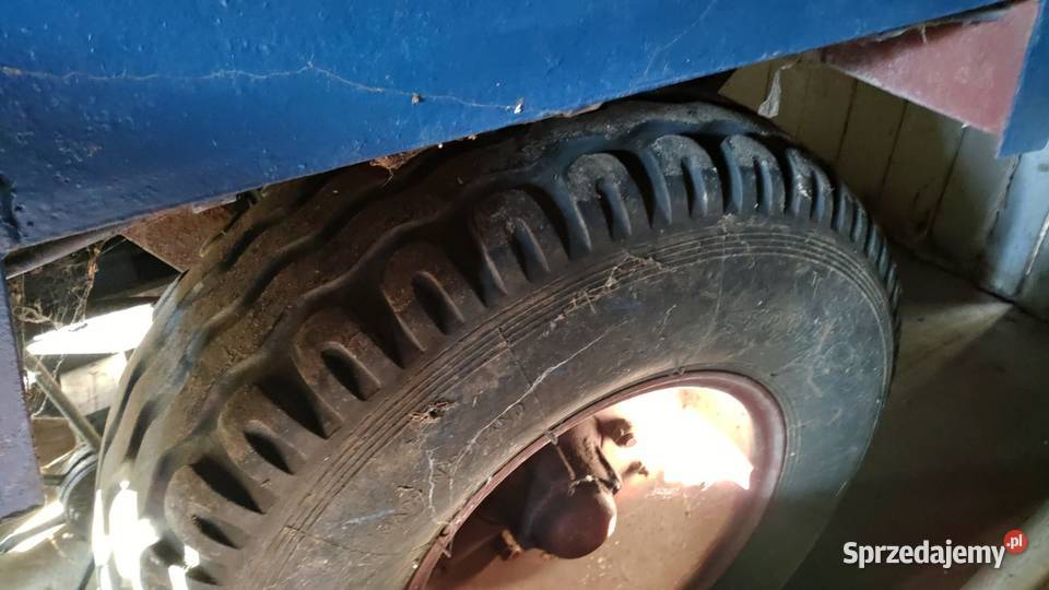 Rozrzutnik obornika AGROMETWARFAMA T032 nieuszkodzony łódzkie Maków
