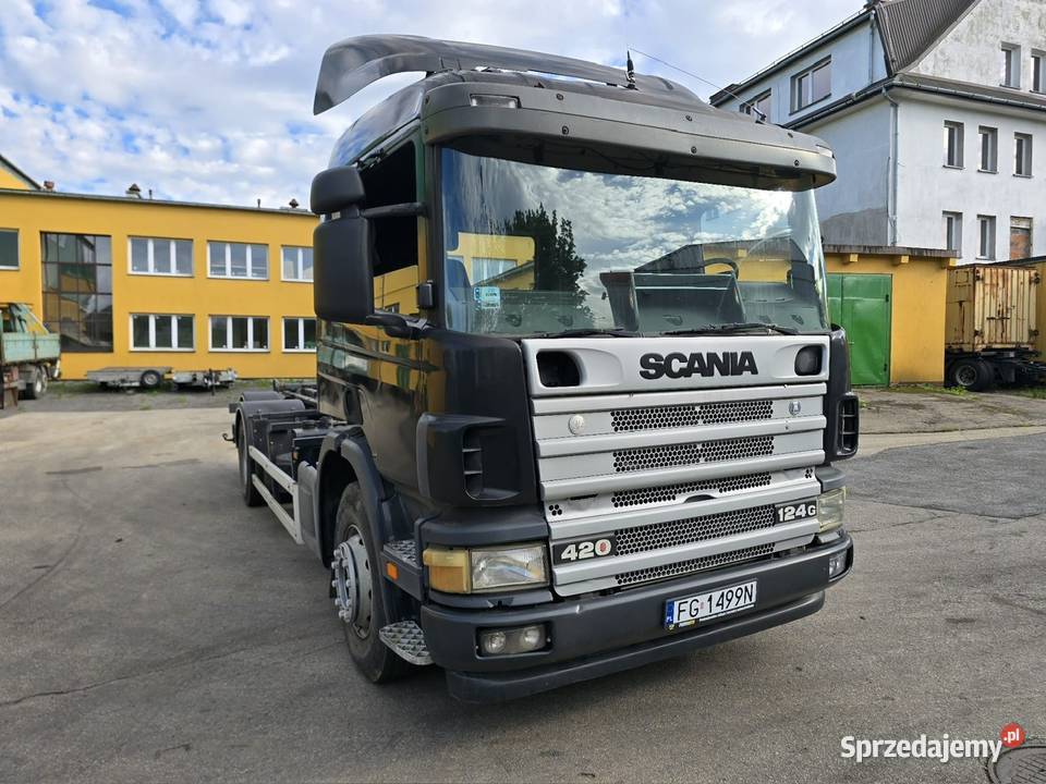 Scania 124 G 420 Hakowiec