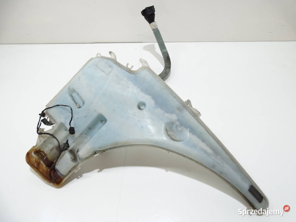 ZBIORNICZEK SPRYSKIWACZY BMW E90 LIFT 7124231 osobowe Zbiorniki płynu do spryskiwaczy