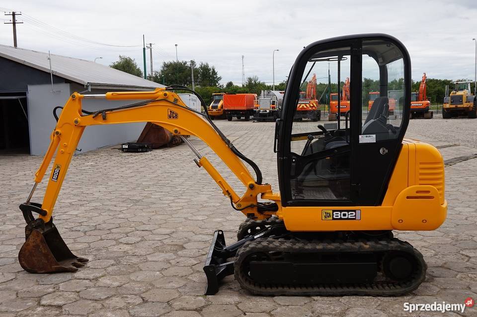JCB 802