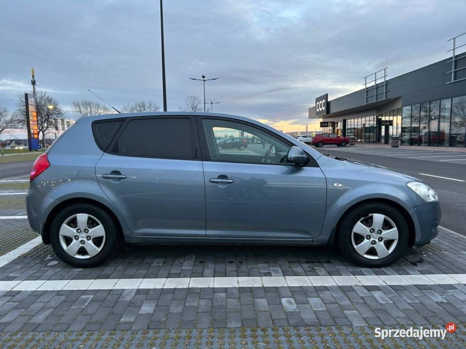 Kia Ceed 20 Diesel 140 2009 r świeżo przeglądzie Strzegom