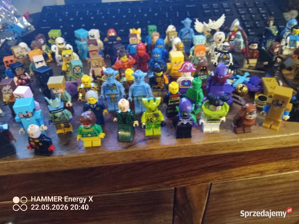 Kolekcja figurek lego