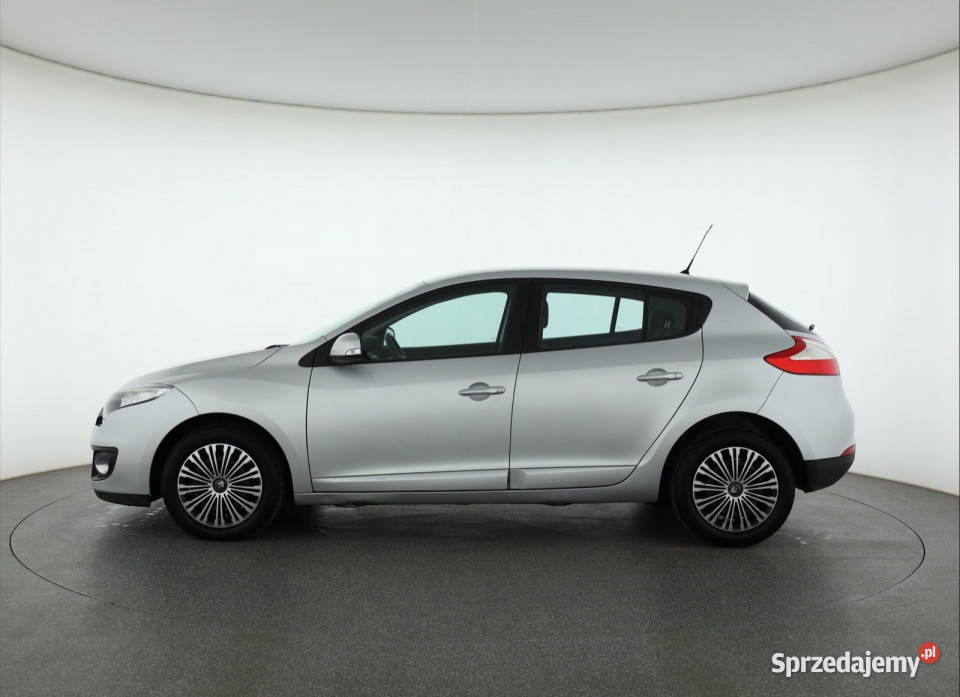 Renault Megane 15 dCi Rok produkcji 2012 Piaseczno