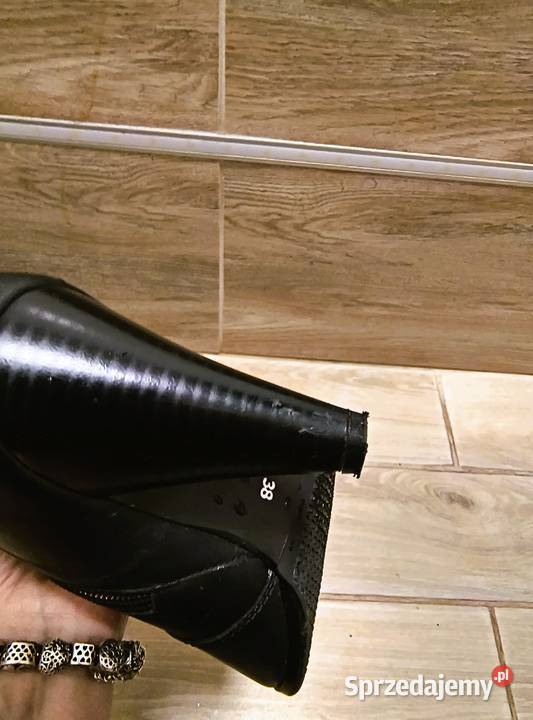 Sprzedam kozaki damskie zimowe ocieplane rozmiar Kielce