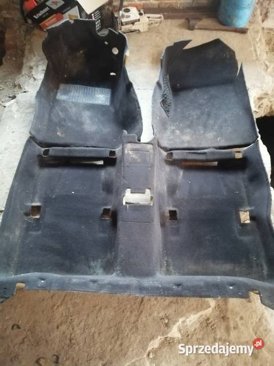 Wykładziny podłogi Mercedes w202 lift czarny Kosarzew-Stróża