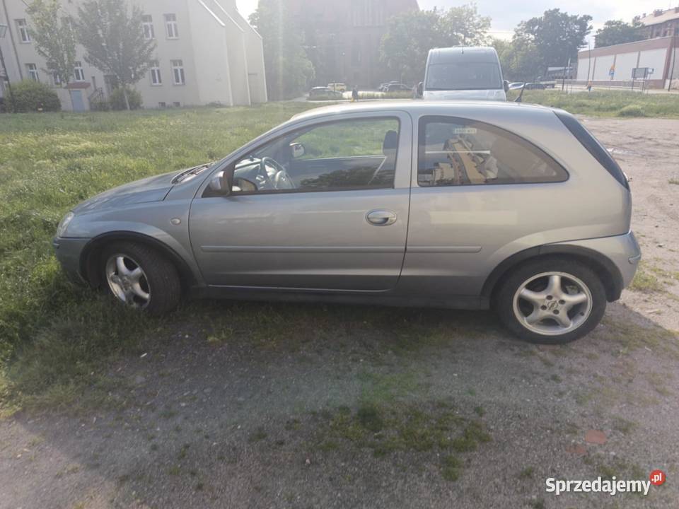 opel corsa 2005 12 benzyna Rok produkcji 2005 Legnica