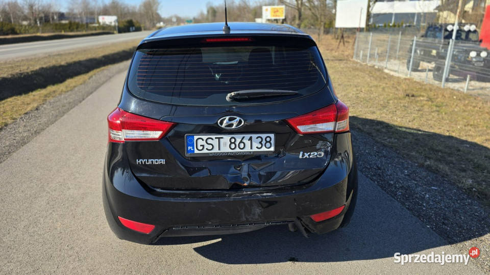 Hyundai ix20 14 B Lekko Uszkodzony Jeżdżący Zarejestrowany w Polsce Karczew sprzedam