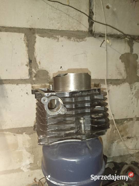 Sprzedam części do Suzuki dr 600 Wola Żółkiewska