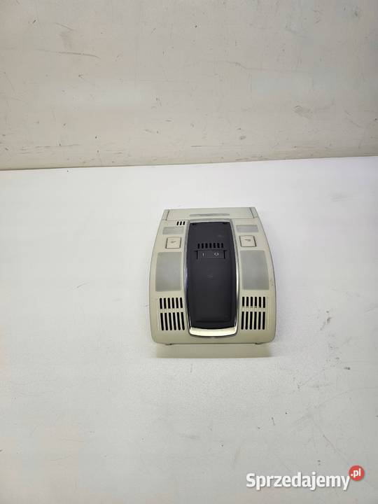 LAMPKA OŚWIETLENIE KABINY AUDI A6 C6 4F0947135H osobowe sprzedam