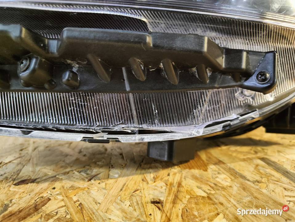 Lampa Lewy Przód Hyundai i30 III Lift 21 osobowe Pleszew