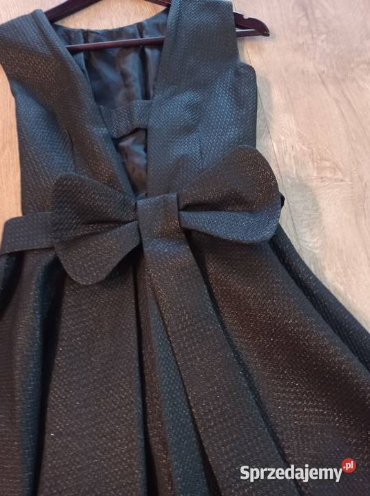 Czarna koktajlowa sukienka Hajnówka
