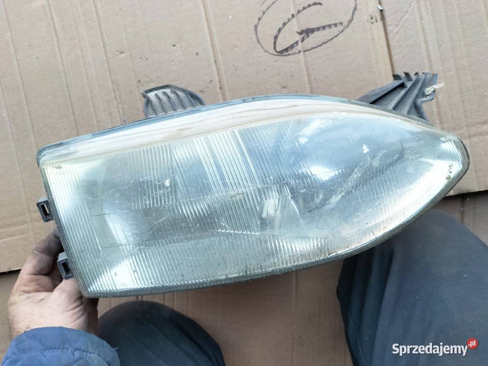 FIAT SIENA LAMPA PRZEDNIA PRAWA Oświetlenie sprzedam