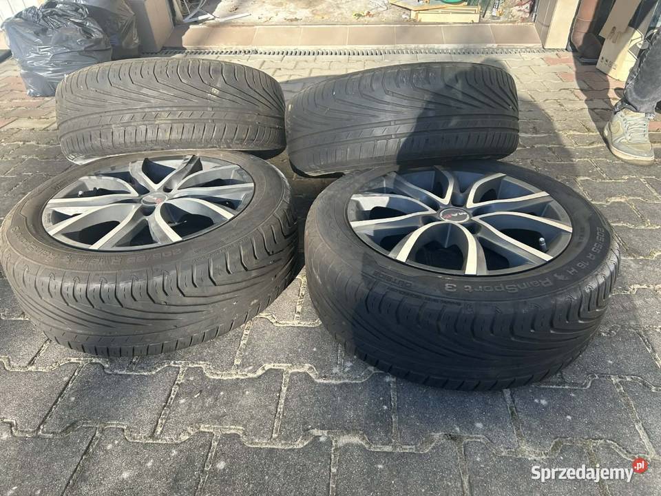 Komplet kół aluminiowych sprzedam