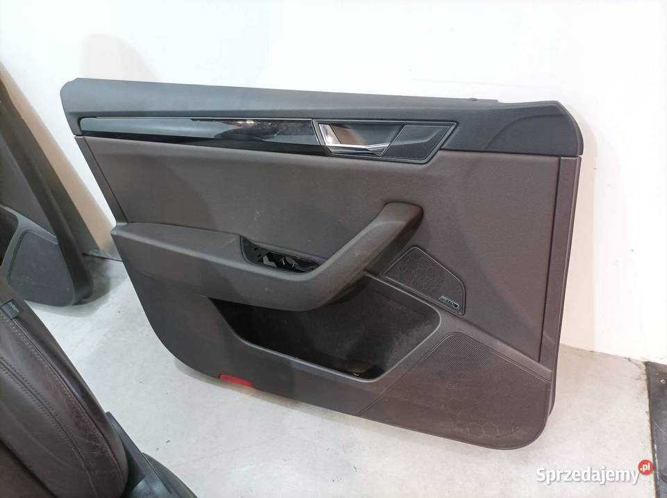 FOTELE KANAPA BOCZKI WENTYLOWANE LAURIN KLEMENT osobowe sprzedam