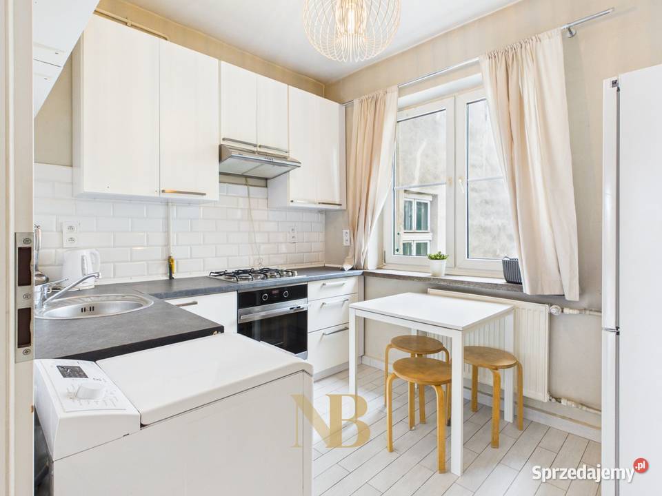 Mieszkanie w kamienicy 52 m2 2 pok kuchnia Warszawa sprzedam