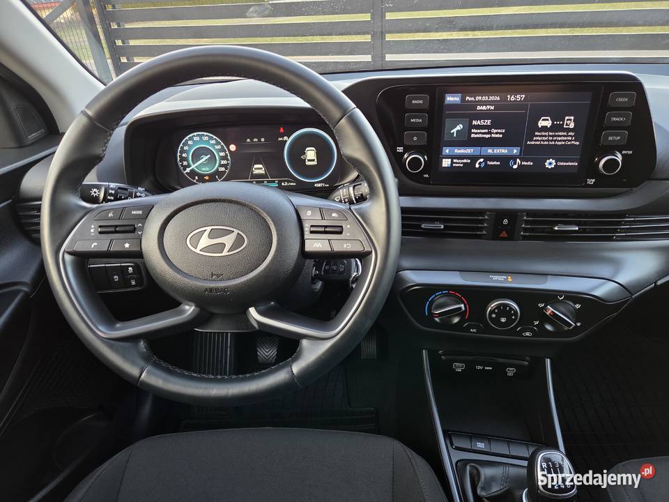 HYUNDAI I20 LIFT MODERN SalonPL 1WŁ 2024 10T 100 pełny VAT łódzkie Sieradz
