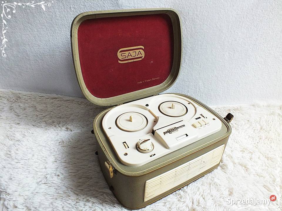 Stary magnetofon szpulowy SAJA M46 z 1956 roku Żary