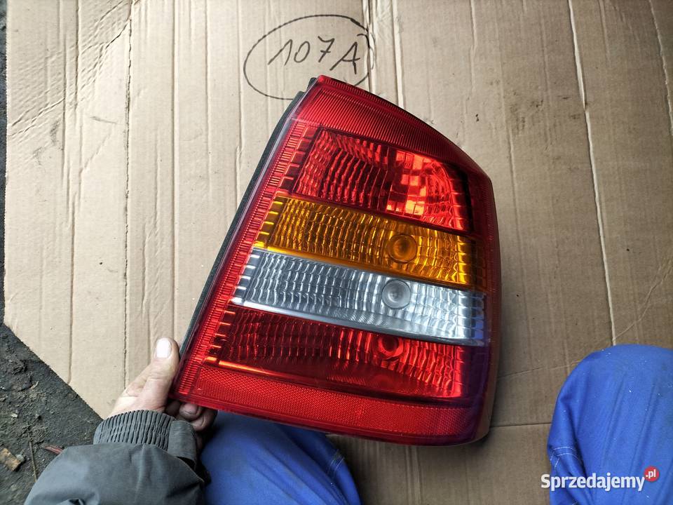 OPEL ASTRA G LAMPA TYŁ TYLNA PRAWA Kamień-Kolonia