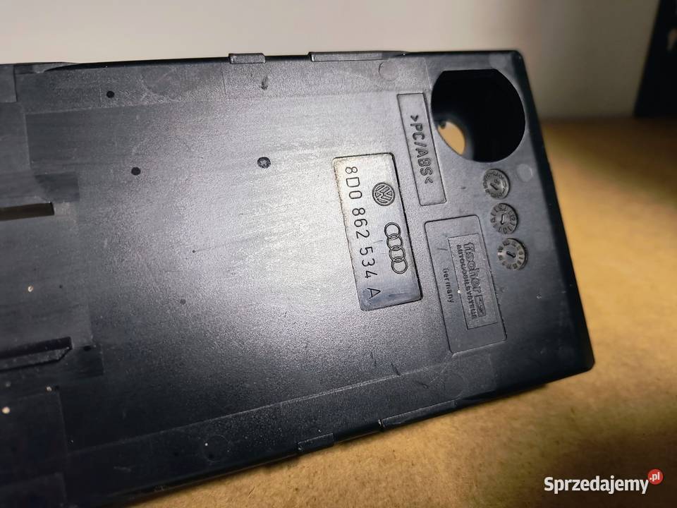 Audi A4 B5 lift 9901 Uchwyt na kubki napoje osobowe Domasław