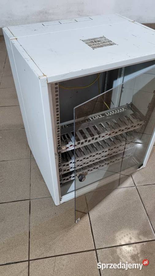 Szafka szafa Sterownicza komputerowa firmy ZPAS lubelskie Tomaszów Lubelski